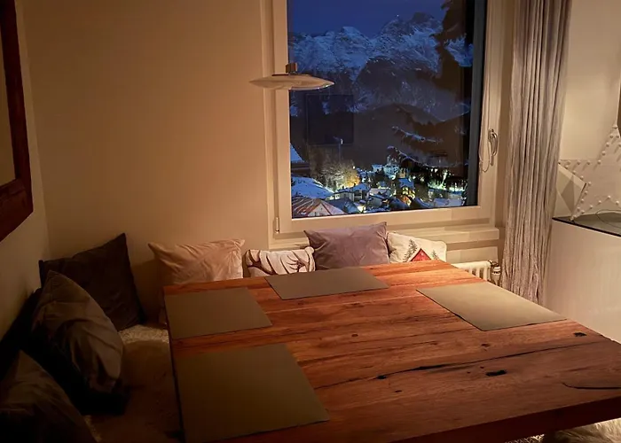 Fantastic Panorama Flat In Lägenhet St. Moritz