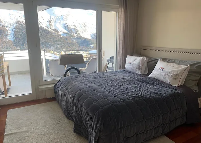 Fantastic Panorama Flat In Lägenhet St. Moritz