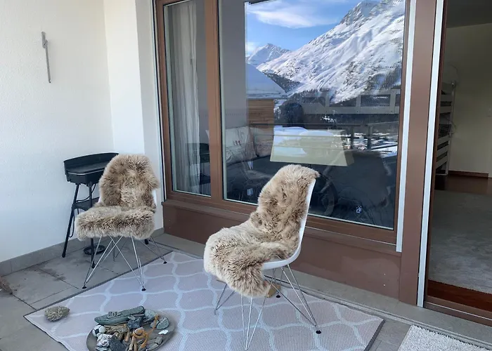 Fantastic Panorama Flat In Lägenhet St. Moritz